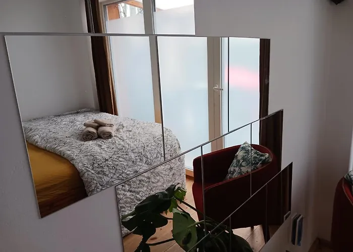 Squat Deluxe Berlin, The Gæstehus