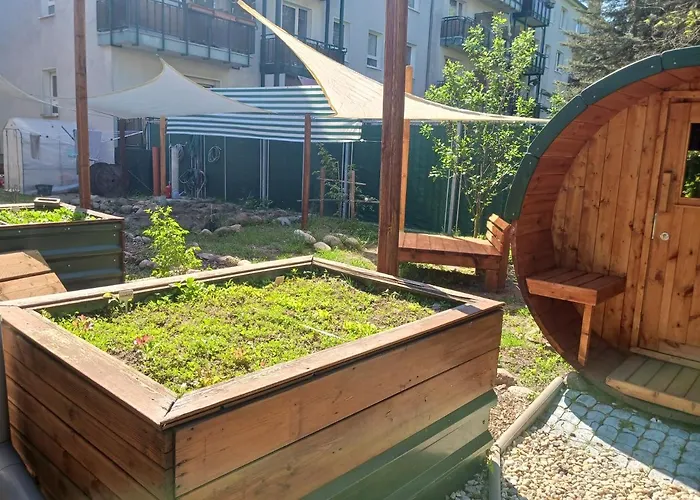 Squat Deluxe Berlin, The 柏林