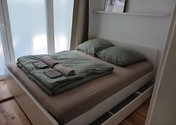 Squat Deluxe Berlin, The بيت ضيافة برلين