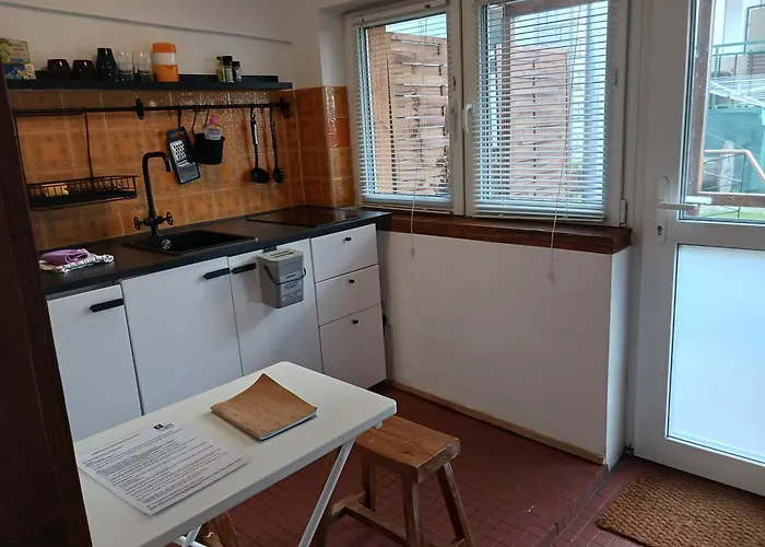 Squat Deluxe Berlin, The Gæstehus 3*