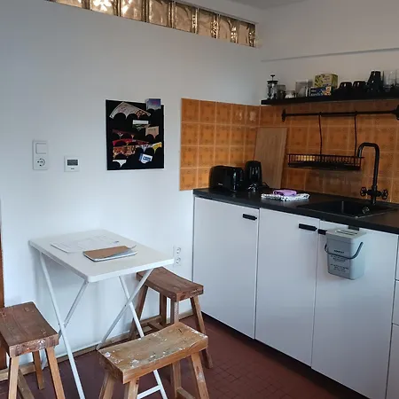 Pensionat Squat Deluxe Berlin, The